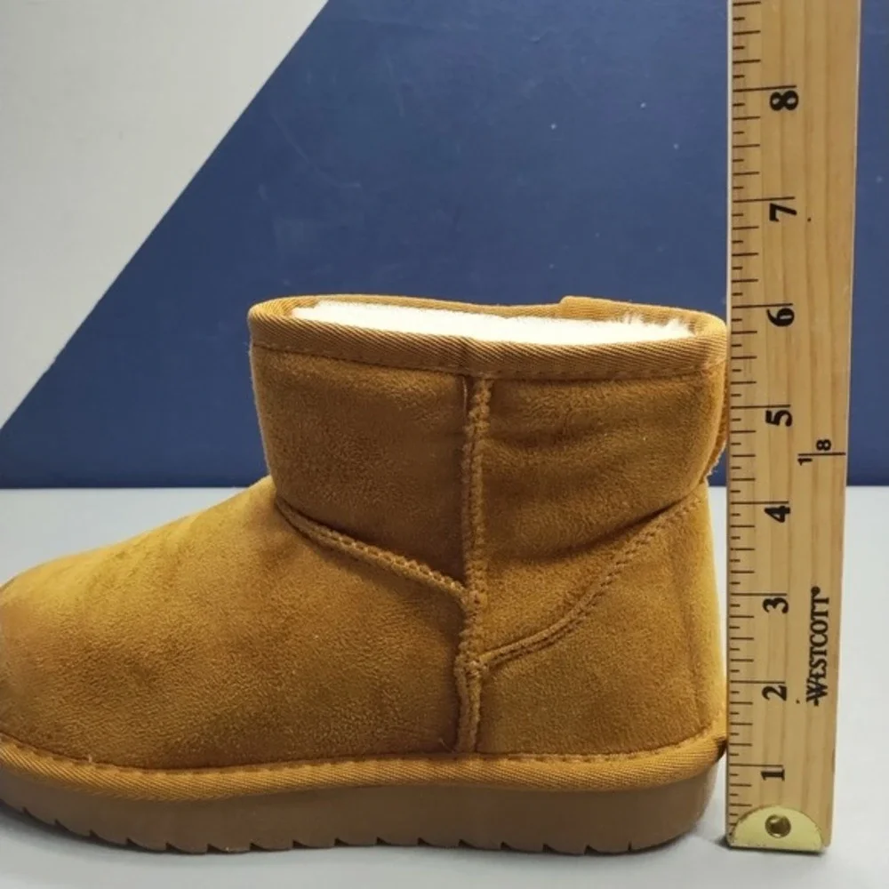 Cushionaire Hipster Mini Winter Boots Womens‎ US Size 7 Brown Synthetic Pull On